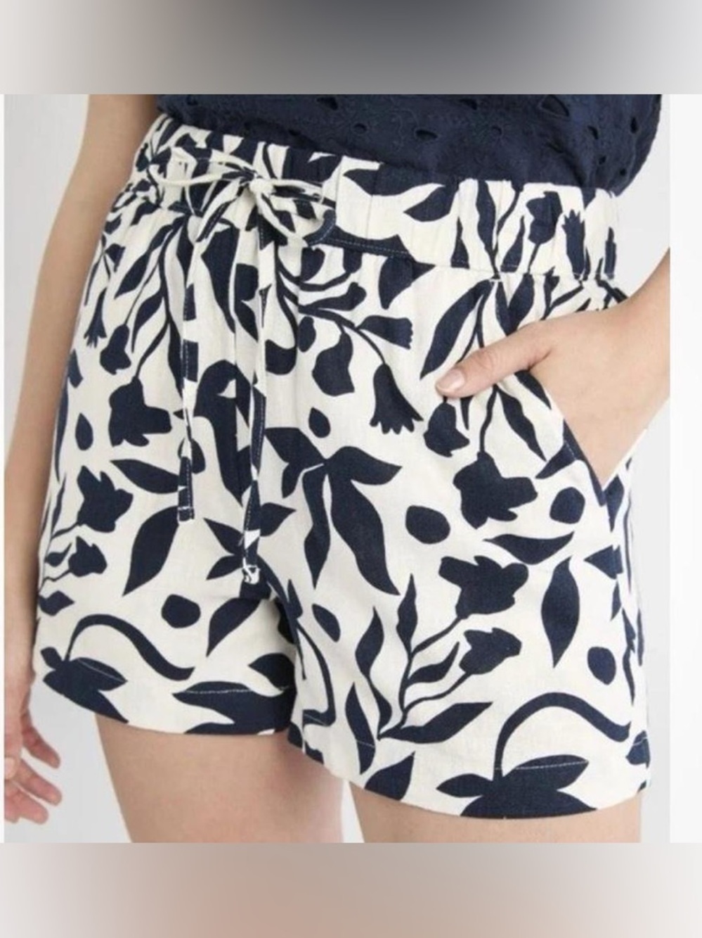 NWT Navy & Cream Linen Shorts Tie Drawstring Size XS/Small